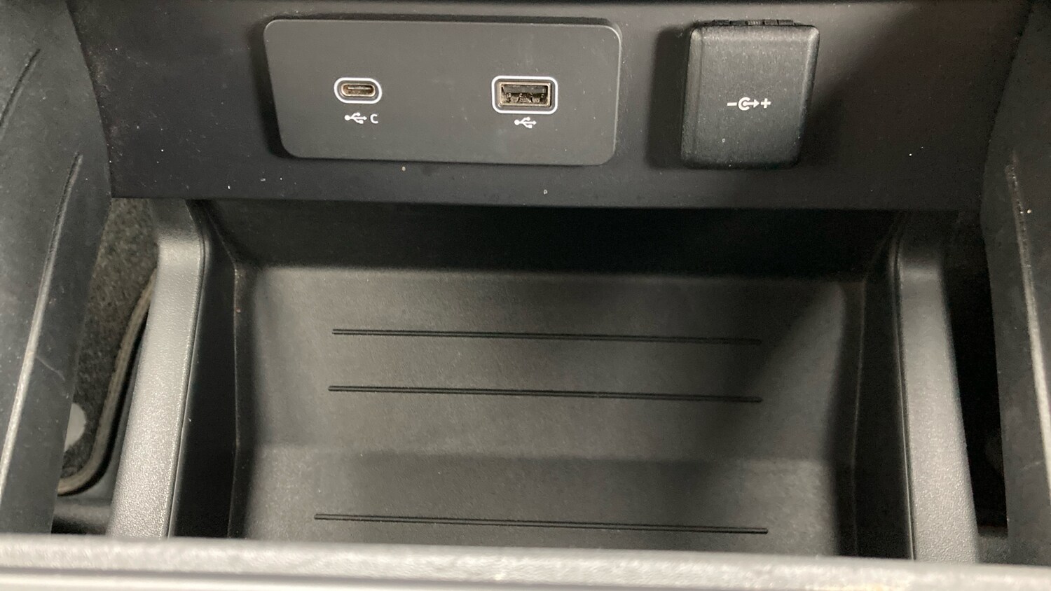 Used Land Rover Defender 2021 for sale - 77845201: Photo 37