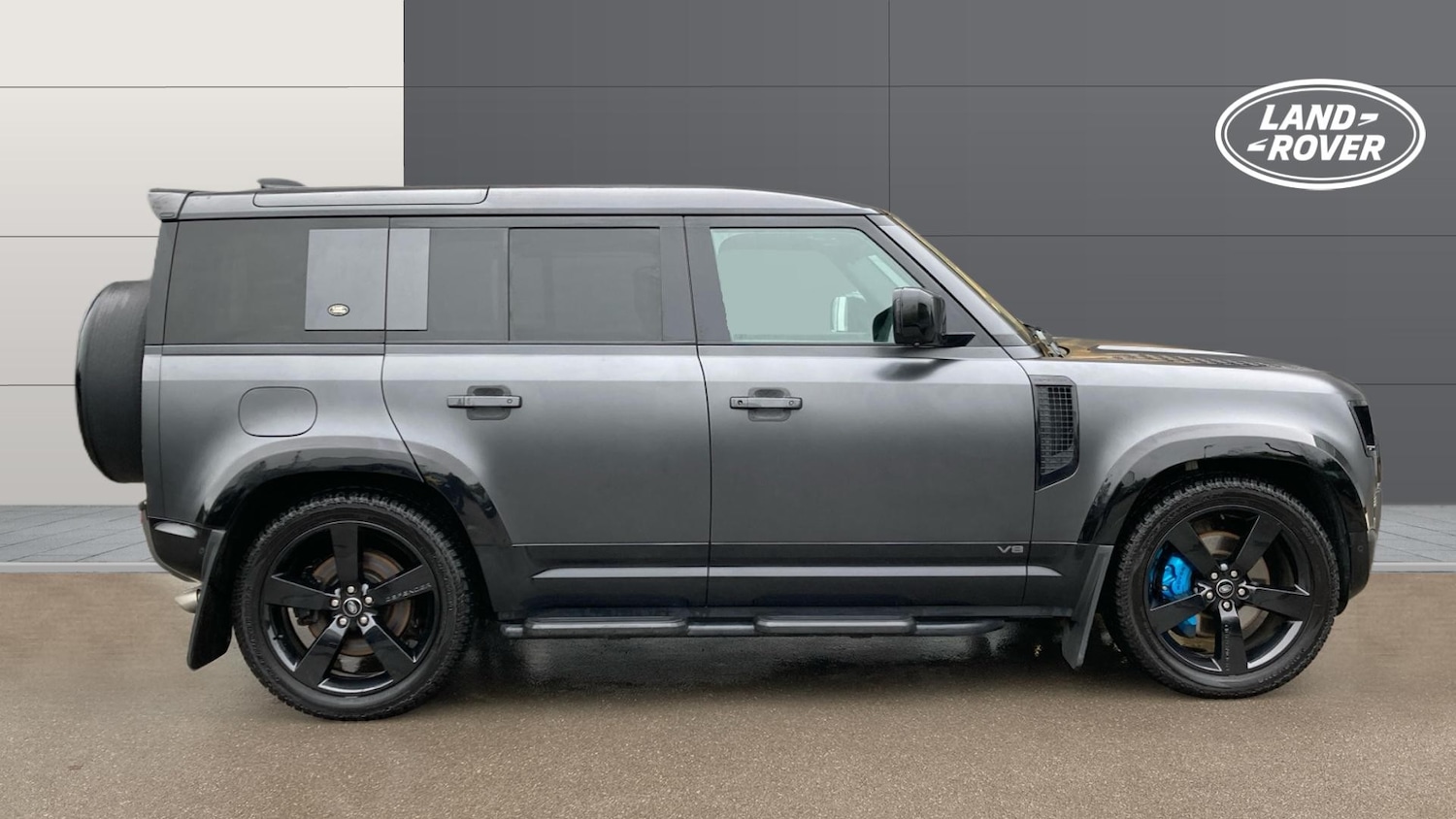 Used Land Rover Defender 2021 for sale - 77845201: Photo 5