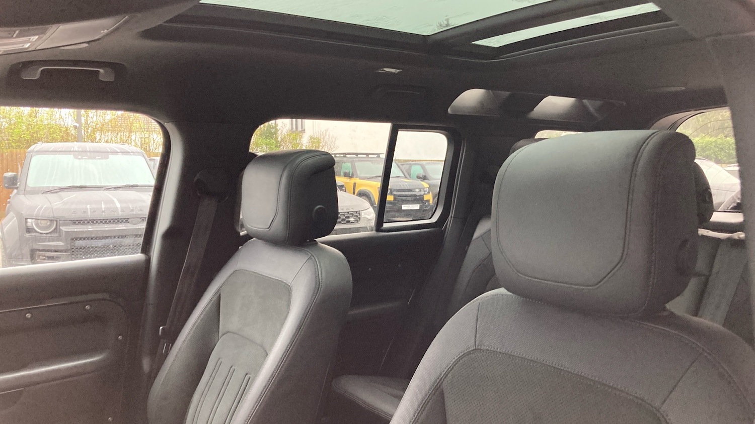 Used Land Rover Defender 2021 for sale - 77845201: Photo 53