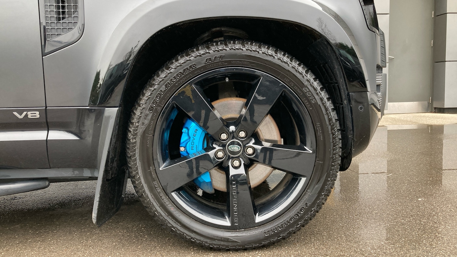 Used Land Rover Defender 2021 for sale - 77845201: Photo 8