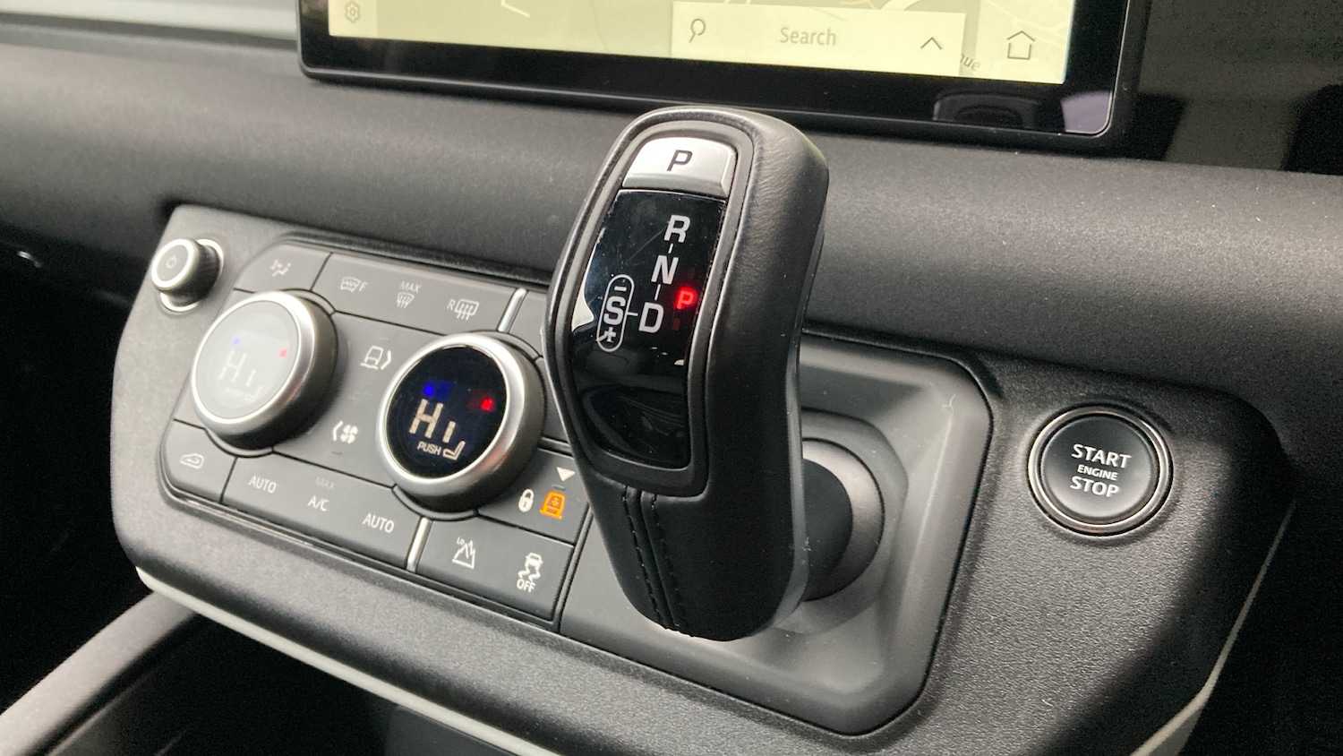 Used Land Rover Defender 2023 for sale - 77996912: Photo 13