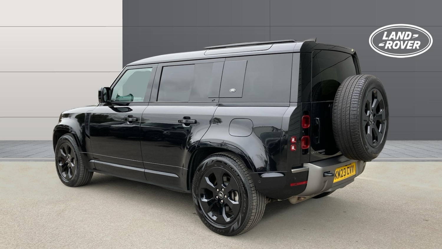 Used Land Rover Defender 2023 for sale - 77996912: Photo 2