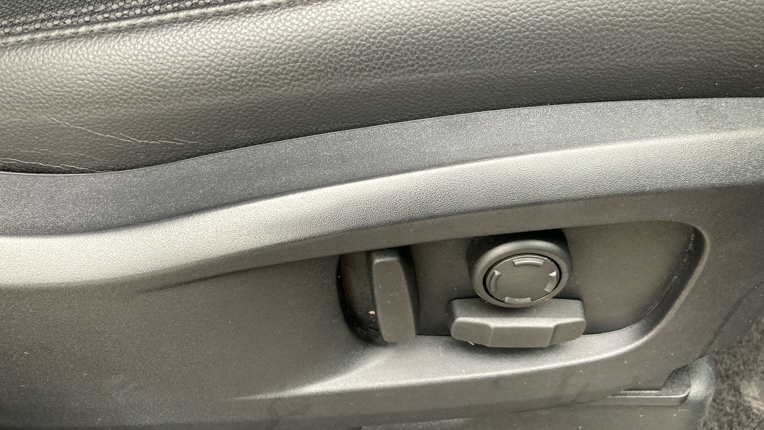 Used Land Rover Defender 2023 for sale - 77996912: Photo 23