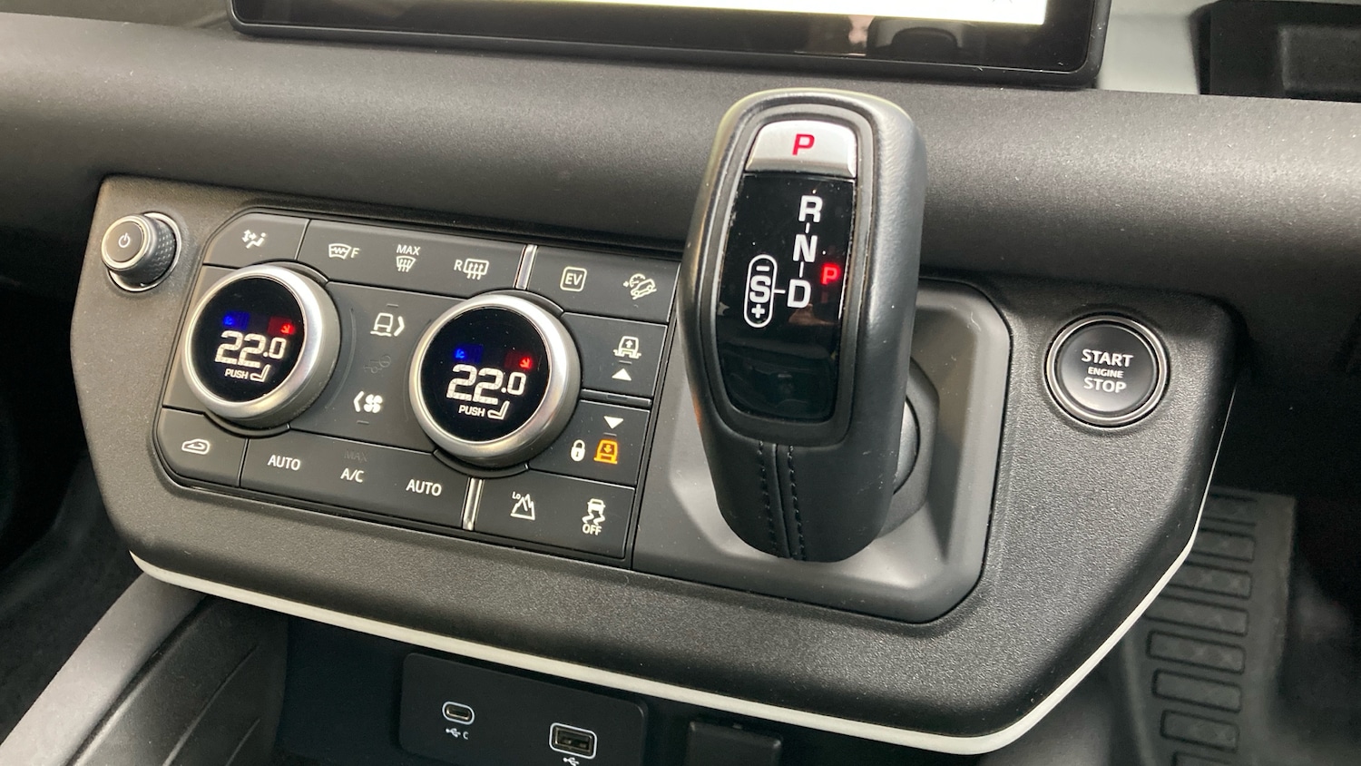 Used Land Rover Defender 2023 for sale - 77996912: Photo 39