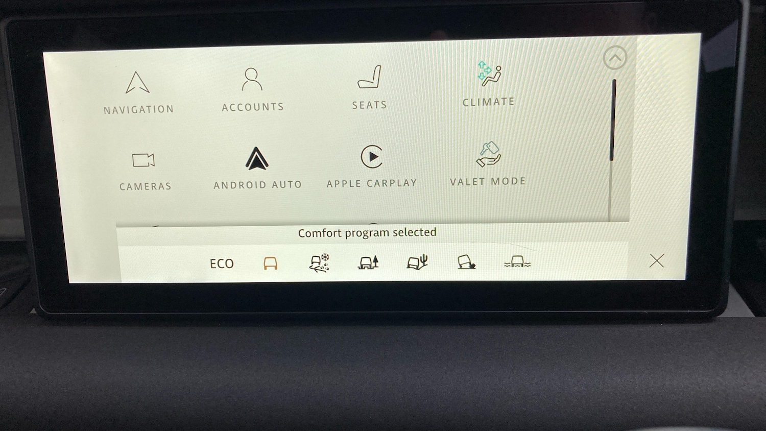 Used Land Rover Defender 2023 for sale - 77996912: Photo 40