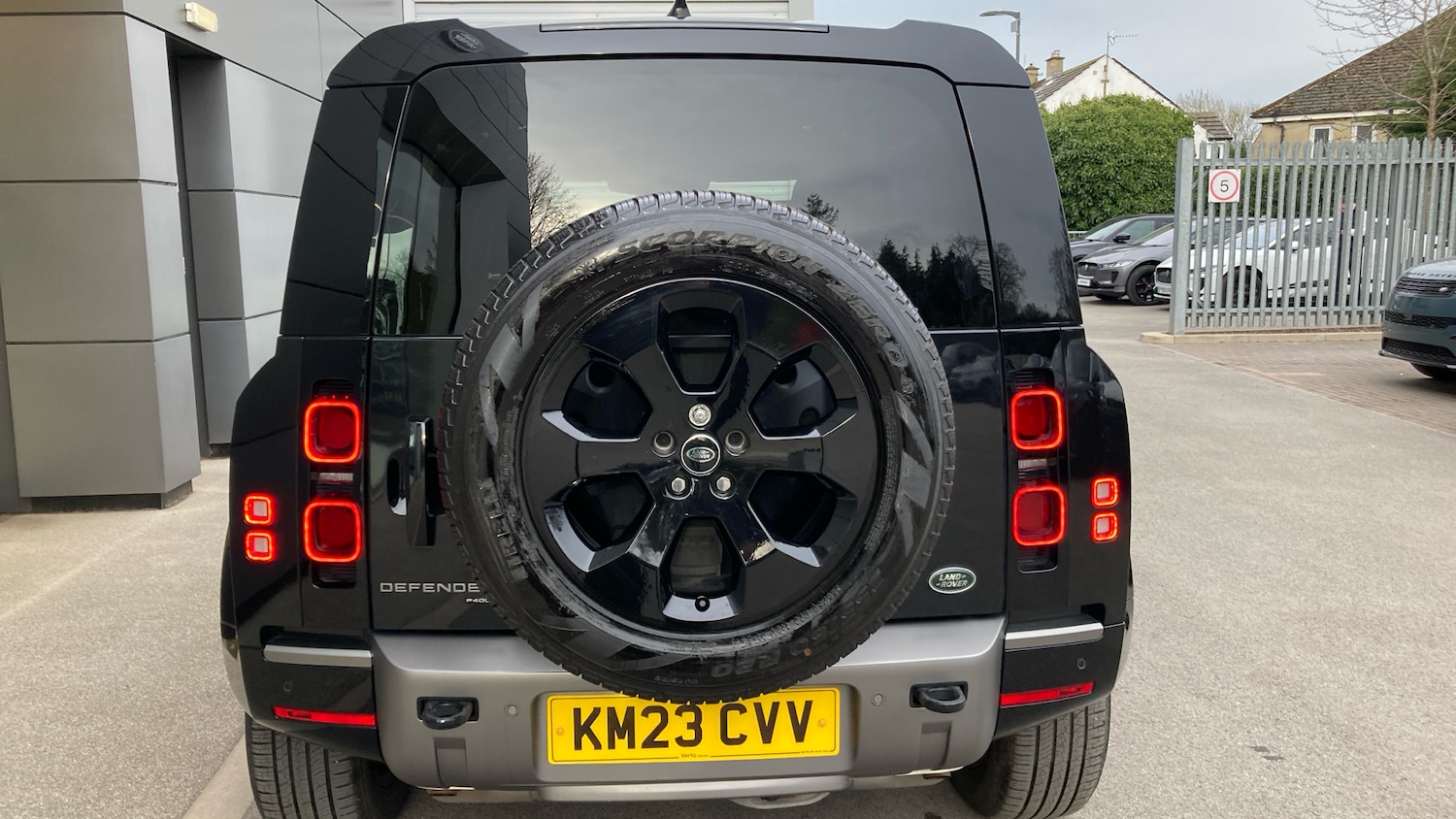 Used Land Rover Defender 2023 for sale - 77996912: Photo 50