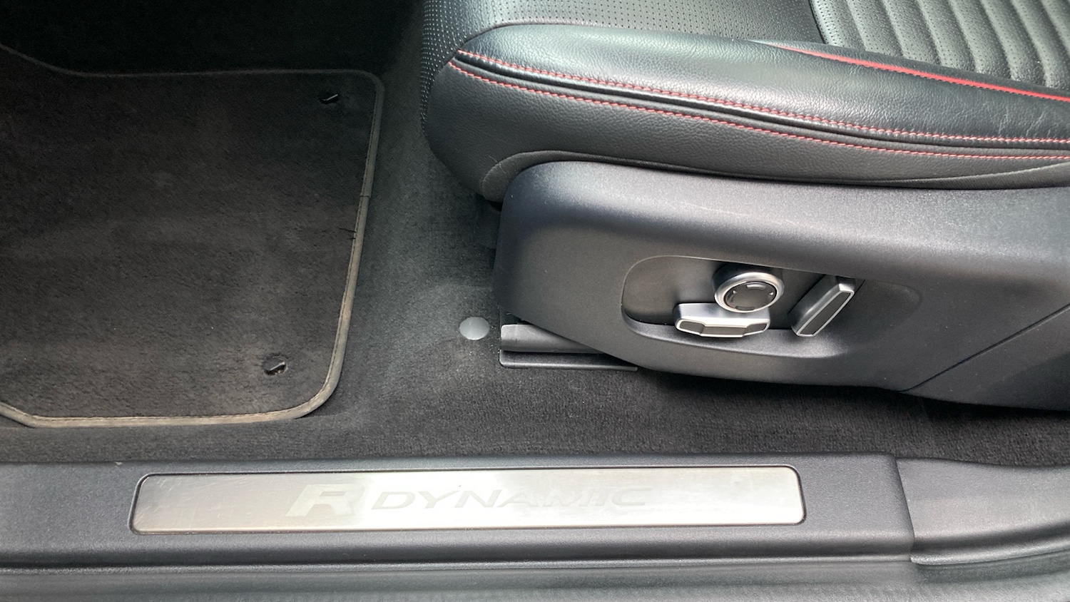 Used Land Rover Discovery Sport 2021 for sale - 77405643: Photo 42