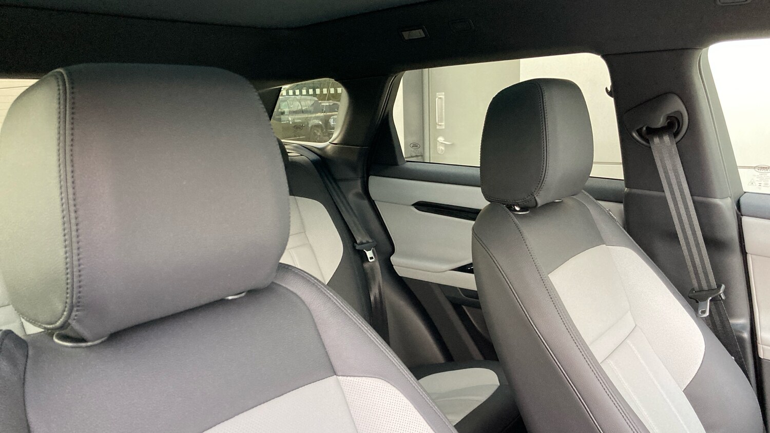 Used Land Rover Range Rover Evoque 2025 for sale - 78105412: Photo 25