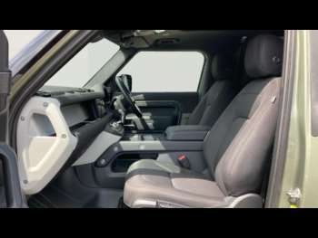 Used Land Rover Defender 2024 for sale - 74743234: Photo