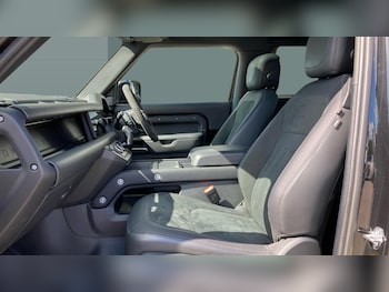 Used Land Rover Defender 2021 for sale - 79404612: Photo