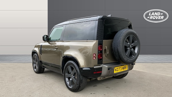 Used Land Rover Defender 2024 for sale - 76255267: Photo 2