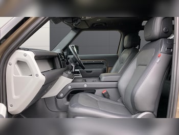 Used Land Rover Defender 2024 for sale - 76255267: Photo 3