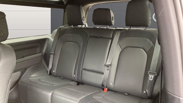 Used Land Rover Defender 2024 for sale - 76255267: Photo 4