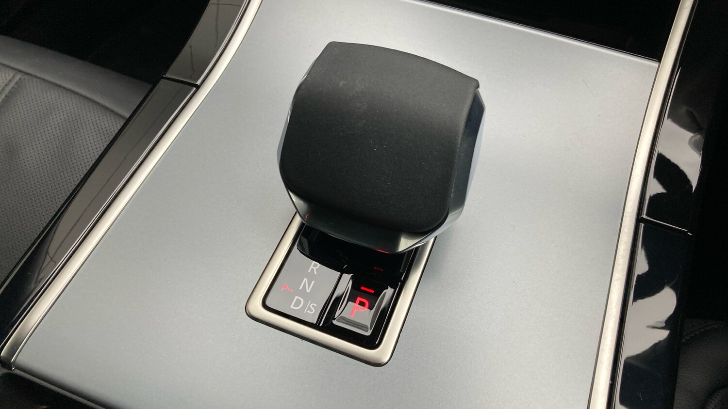 Used Land Rover Range Rover Evoque 2025 for sale - 77999263: Photo 13