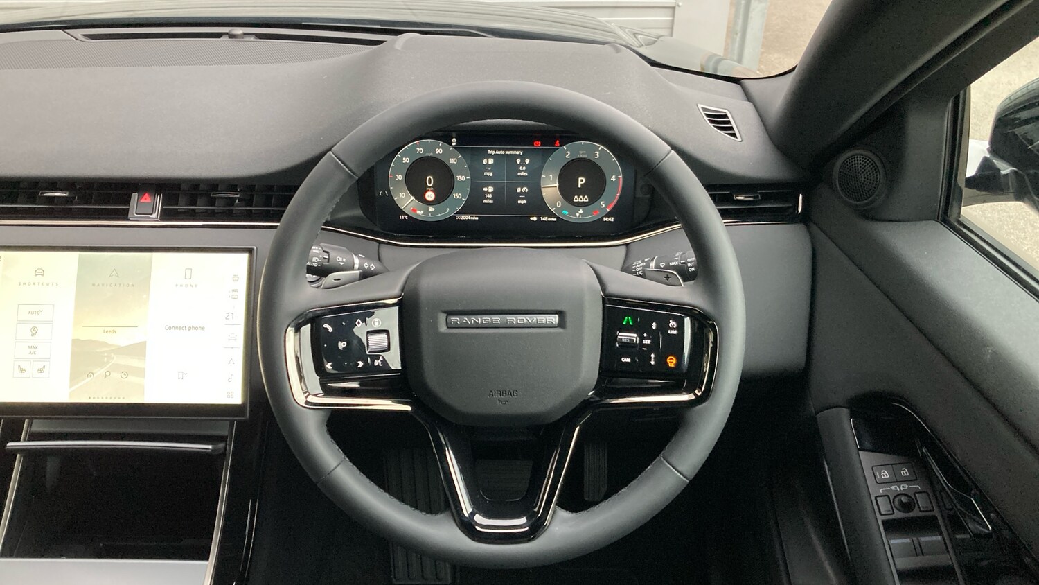 Used Land Rover Range Rover Evoque 2025 for sale - 77999263: Photo 15