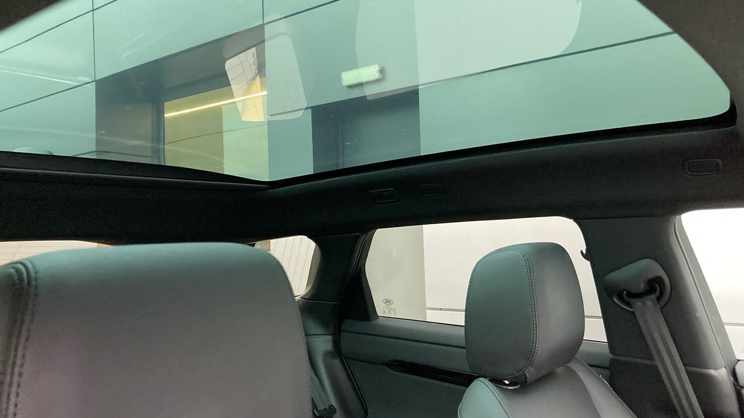 Used Land Rover Range Rover Evoque 2025 for sale - 77999263: Photo 30