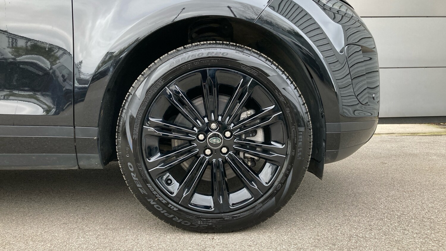 Used Land Rover Range Rover Evoque 2025 for sale - 77999263: Photo 8