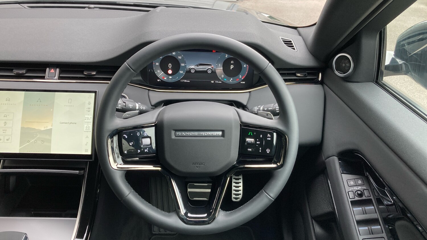 Used Land Rover Range Rover Evoque 2025 for sale - 76252289: Photo 15