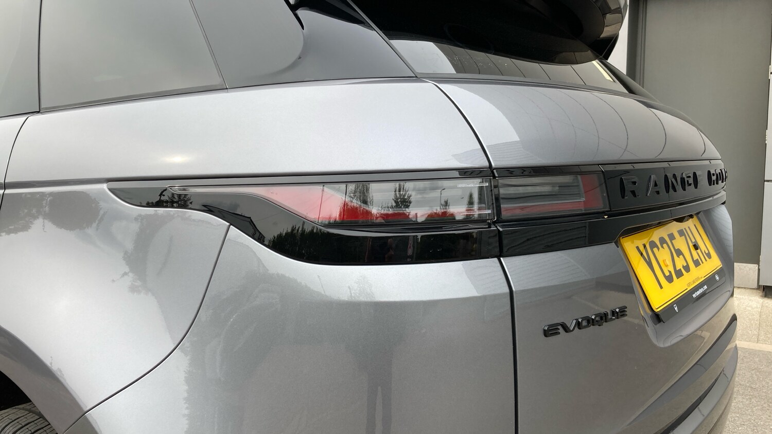 Used Land Rover Range Rover Evoque 2025 for sale - 76252289: Photo 19