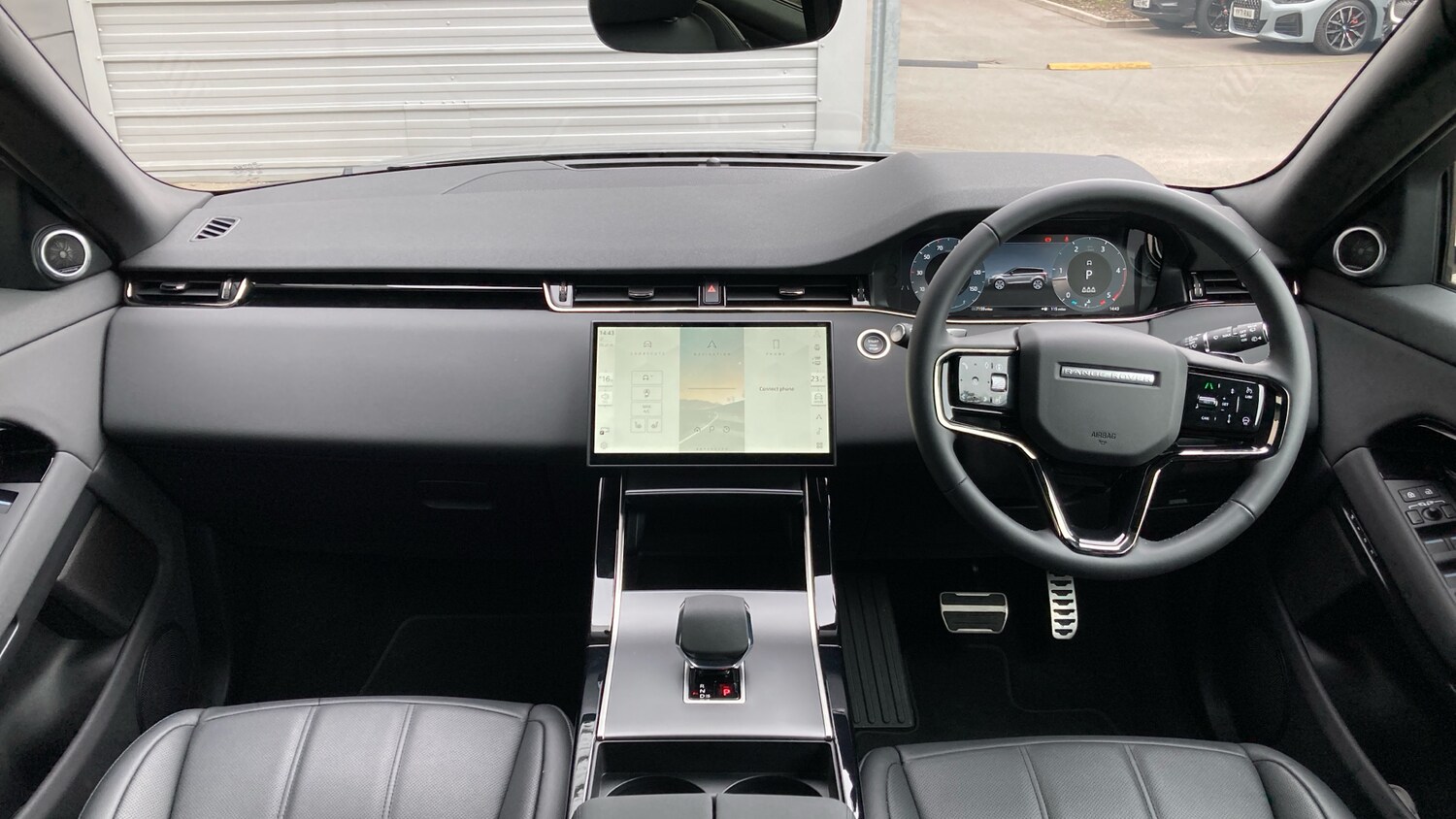 Used Land Rover Range Rover Evoque 2025 for sale - 76252289: Photo 9