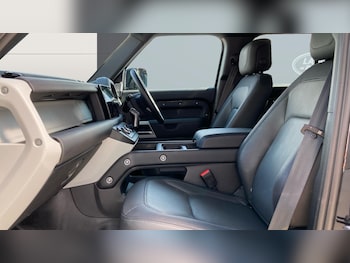 Used Land Rover Defender 2025 for sale - 75567910: Photo