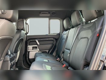 Used Land Rover Defender 2025 for sale - 75567910: Photo
