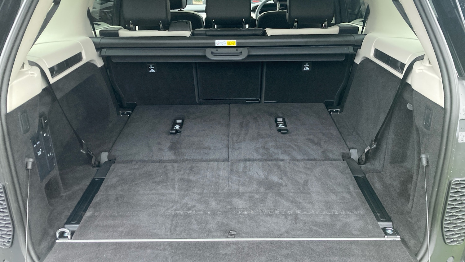 Used Land Rover Discovery 2025 for sale - 77363954: Photo 10