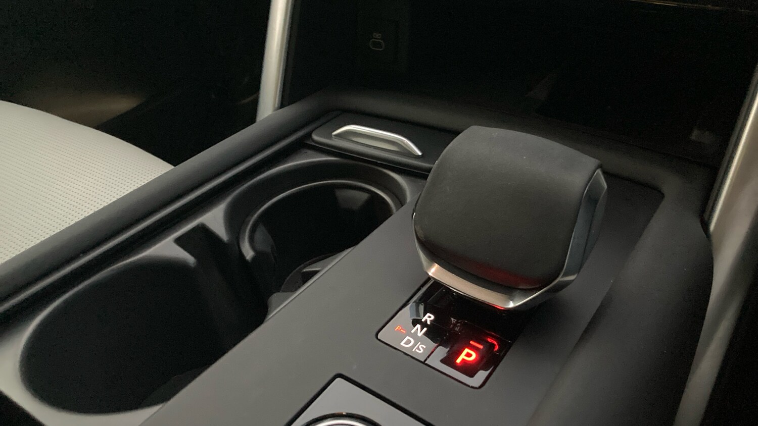 Used Land Rover Discovery 2025 for sale - 77363954: Photo 13