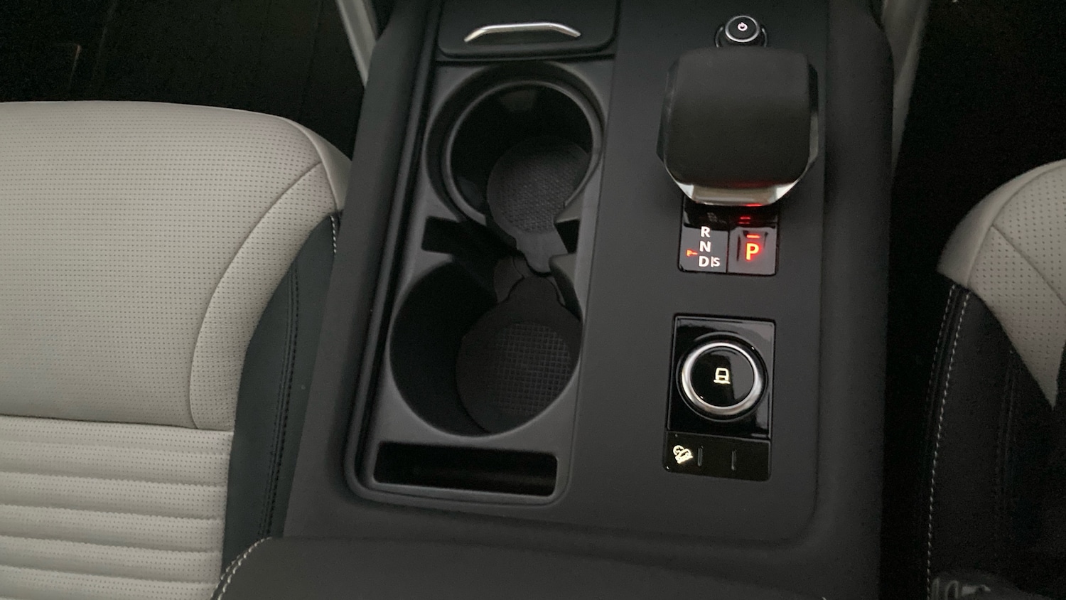 Used Land Rover Discovery 2025 for sale - 77363954: Photo 35