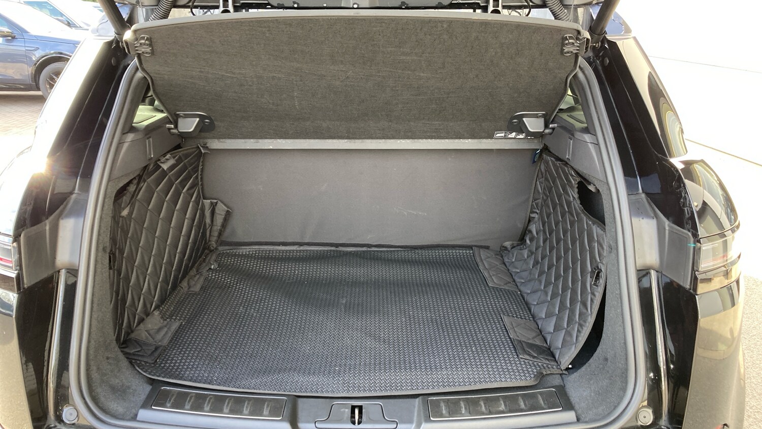 Used Land Rover Range Rover Evoque 2025 for sale - 78107213: Photo 10