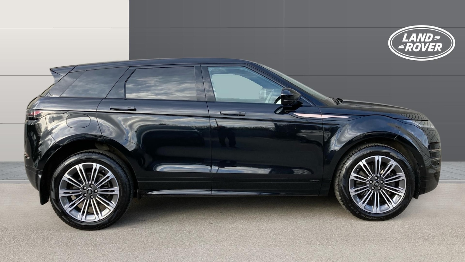 Used Land Rover Range Rover Evoque 2025 for sale - 78107213: Photo 5