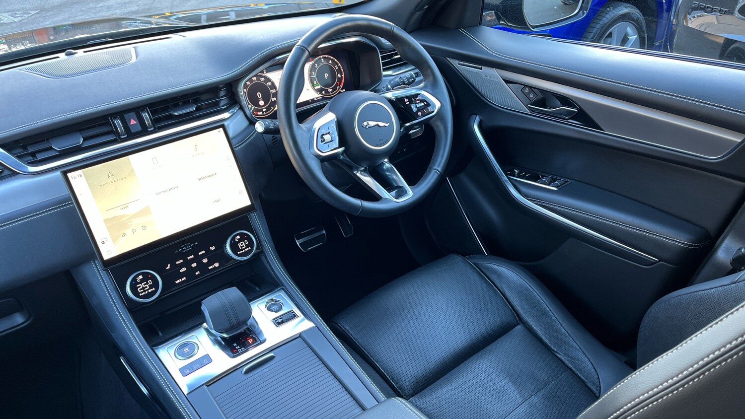 Used Jaguar F-Pace 2023 for sale - 77996913: Photo 24