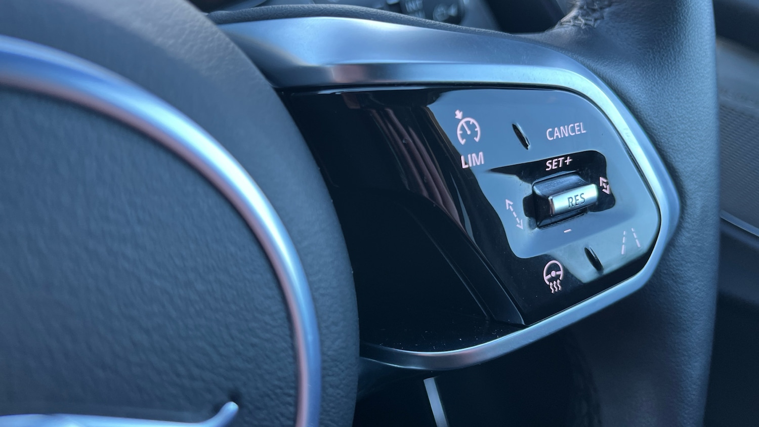 Used Jaguar F-Pace 2023 for sale - 77996913: Photo 32