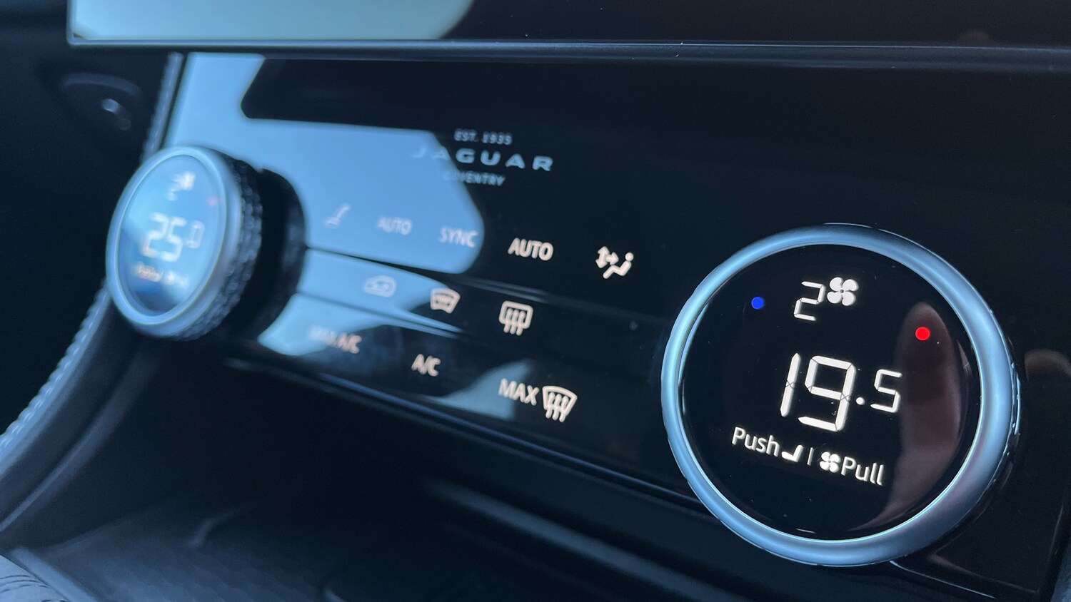 Used Jaguar F-Pace 2023 for sale - 77996913: Photo 33