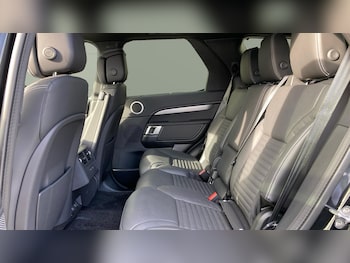 Used Land Rover Discovery 2025 for sale - 79127372: Photo