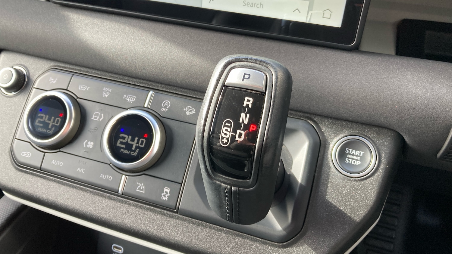 Used Land Rover Defender 2021 for sale - 76343884: Photo 13