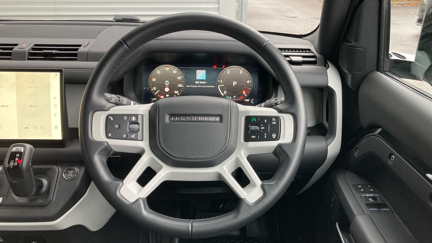 Used Land Rover Defender 2024 for sale - 76450244: Photo 15