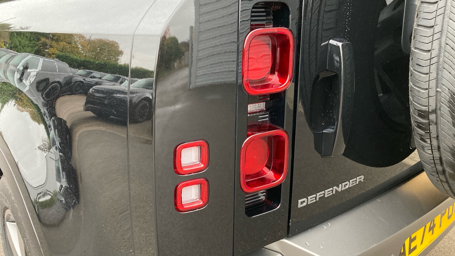 Used Land Rover Defender 2024 for sale - 76450244: Photo 19