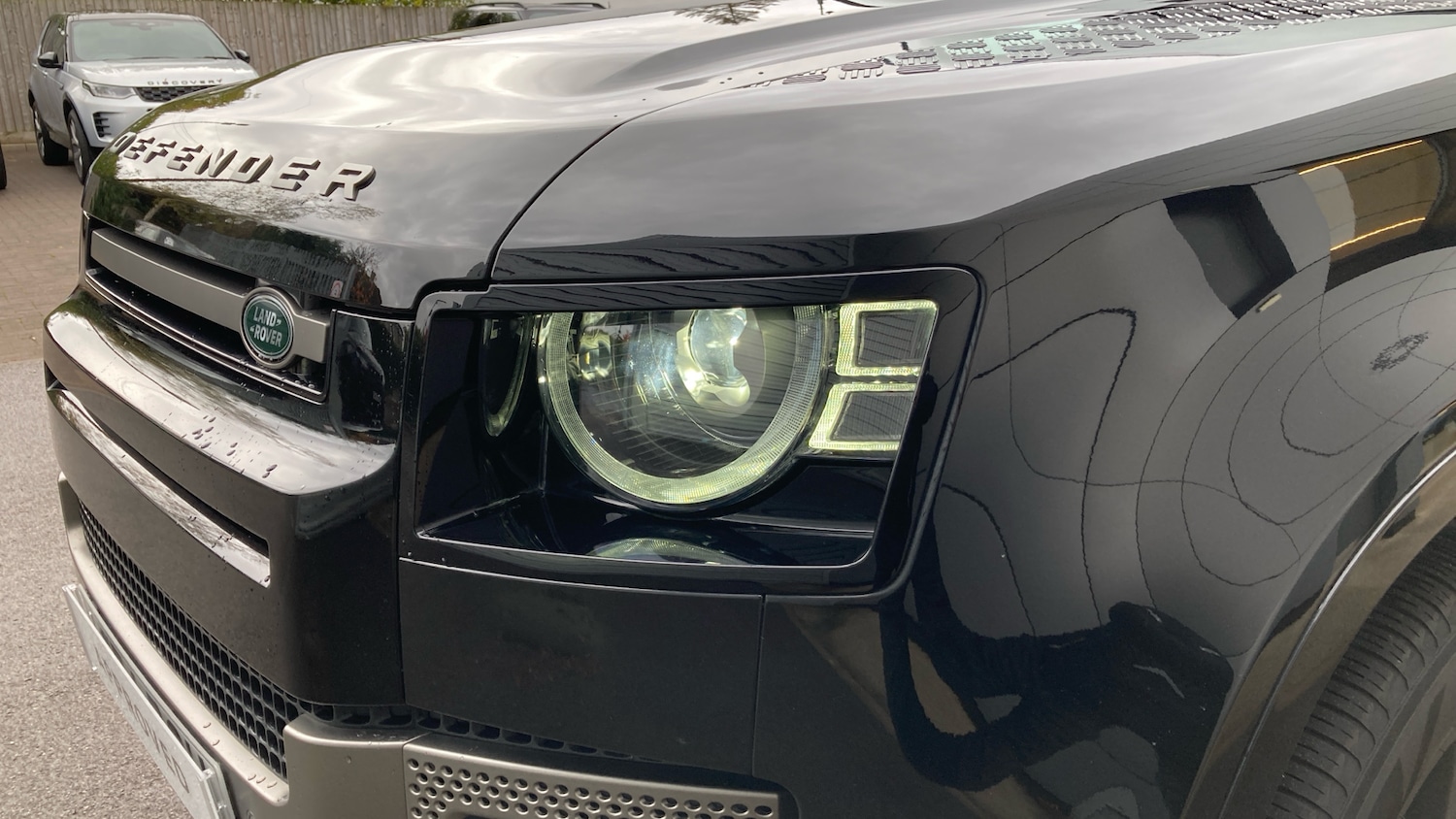 Used Land Rover Defender 2024 for sale - 76450244: Photo 33