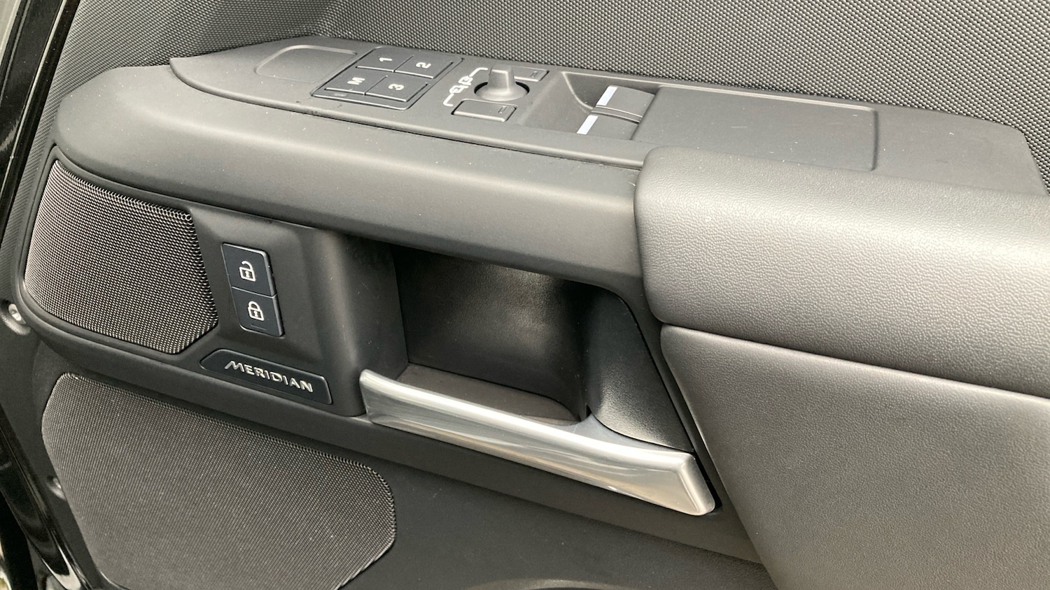 Used Land Rover Defender 2024 for sale - 76450244: Photo 37