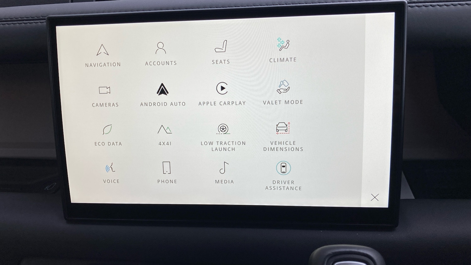 Used Land Rover Defender 2024 for sale - 76450244: Photo 38