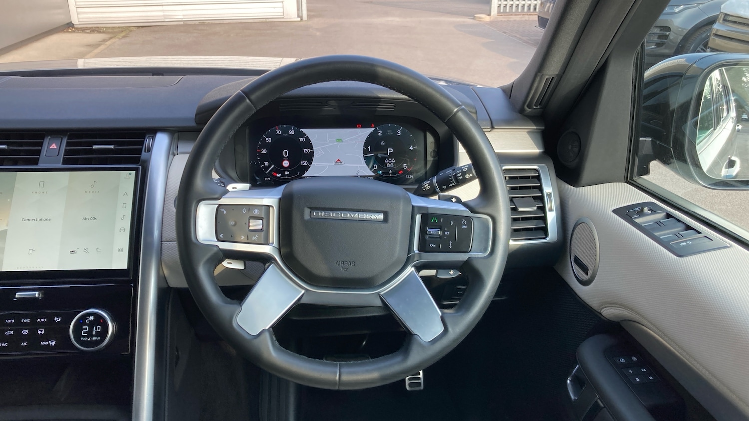 Used Land Rover Discovery 2023 for sale - 77775001: Photo 15