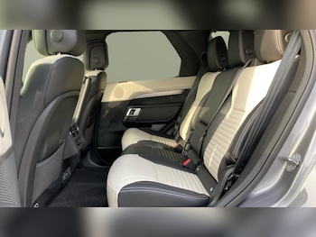 Used Land Rover Discovery 2023 for sale - 77775001: Photo