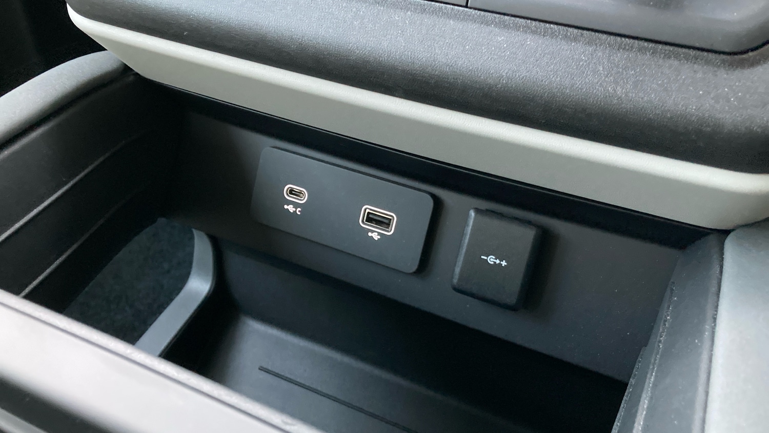 Used Land Rover Defender 2022 for sale - 77127302: Photo 36