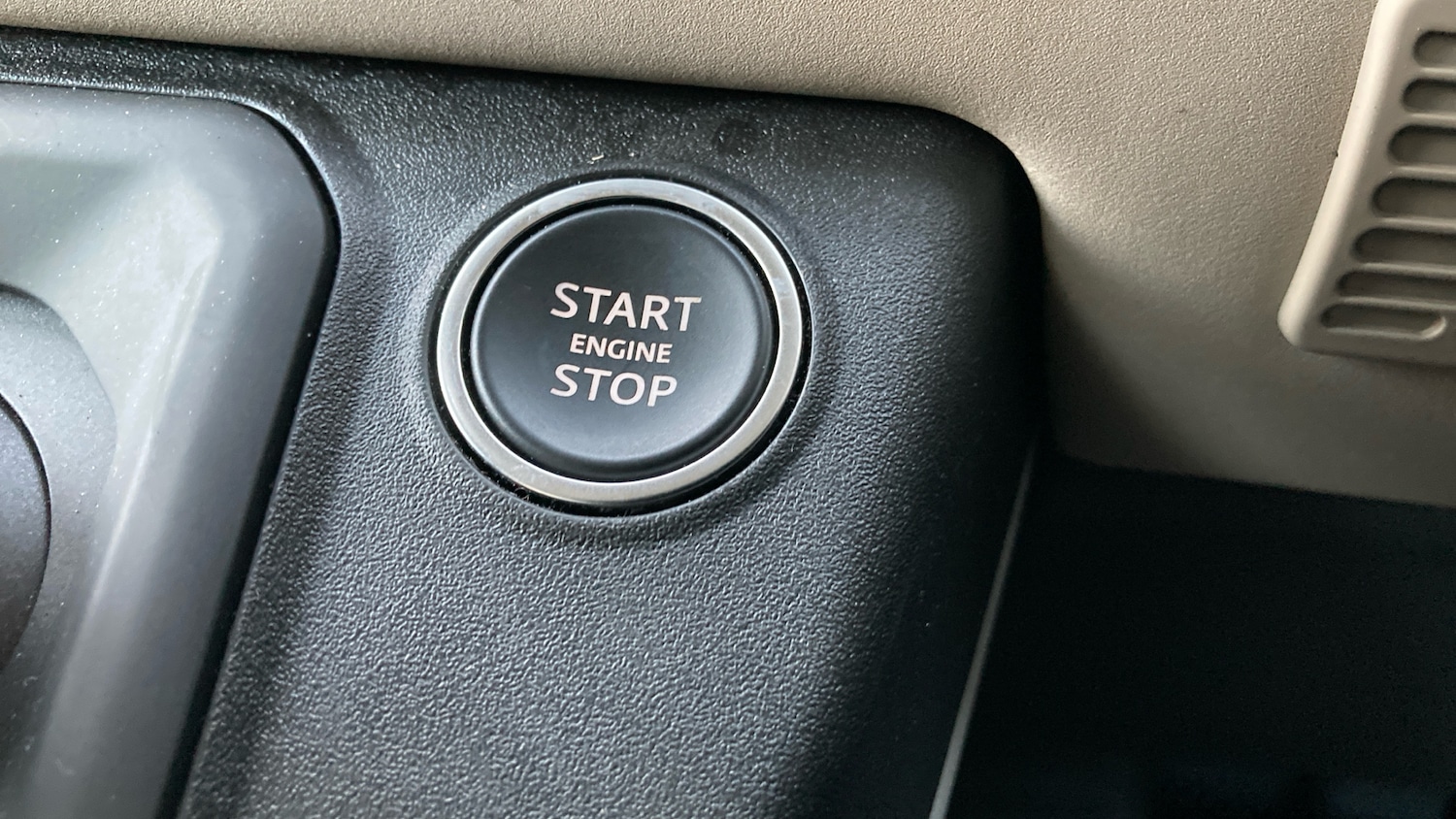 Used Land Rover Defender 2022 for sale - 77127302: Photo 37