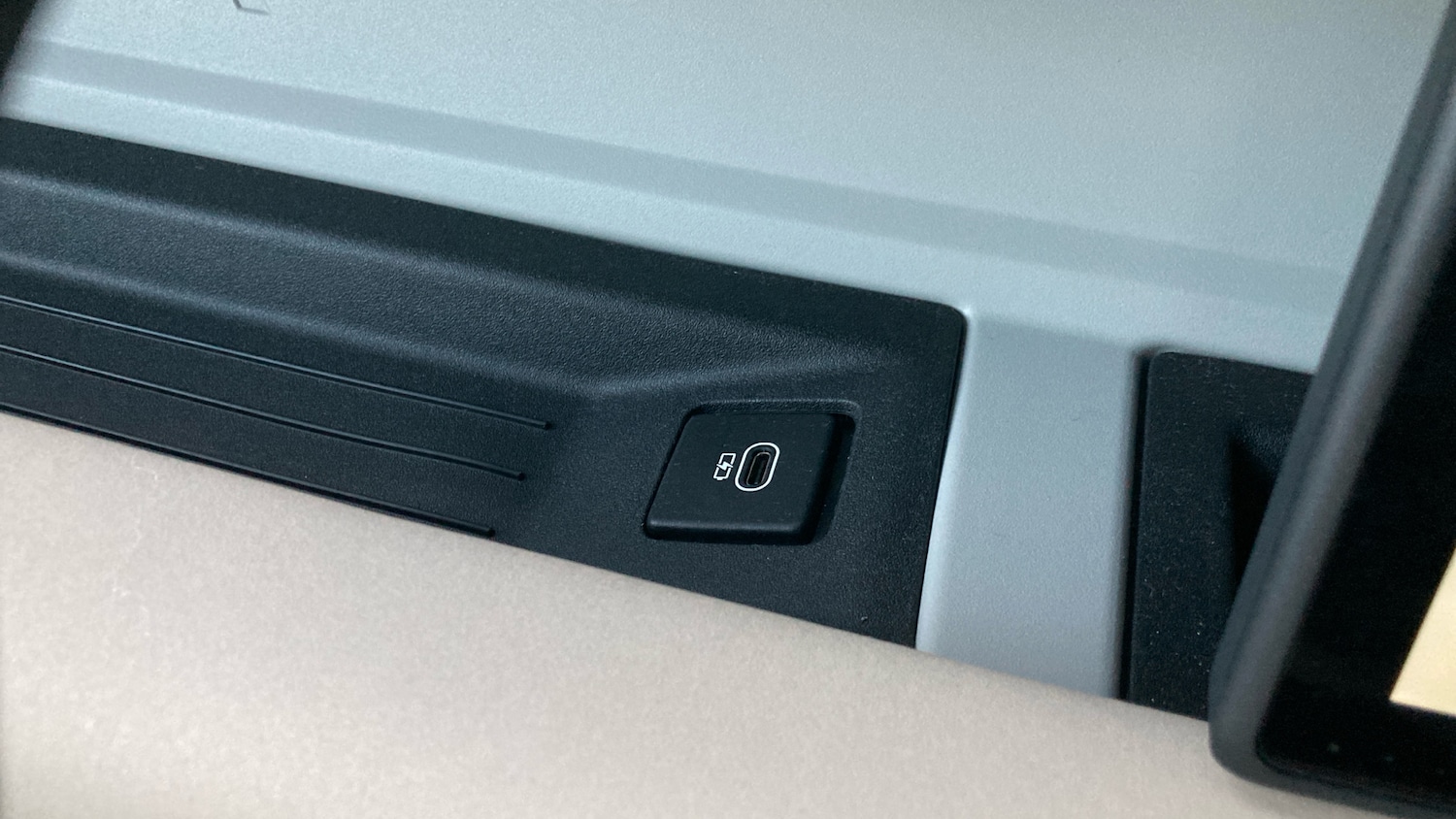 Used Land Rover Defender 2022 for sale - 77127302: Photo 45