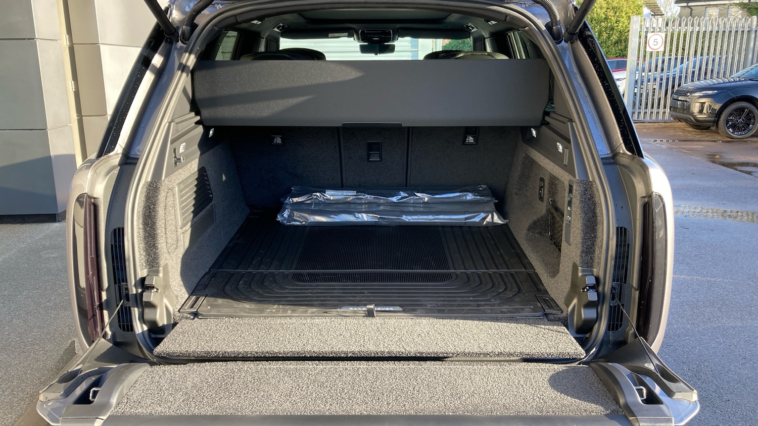 Used Land Rover Range Rover 2025 for sale - 77704252: Photo 10