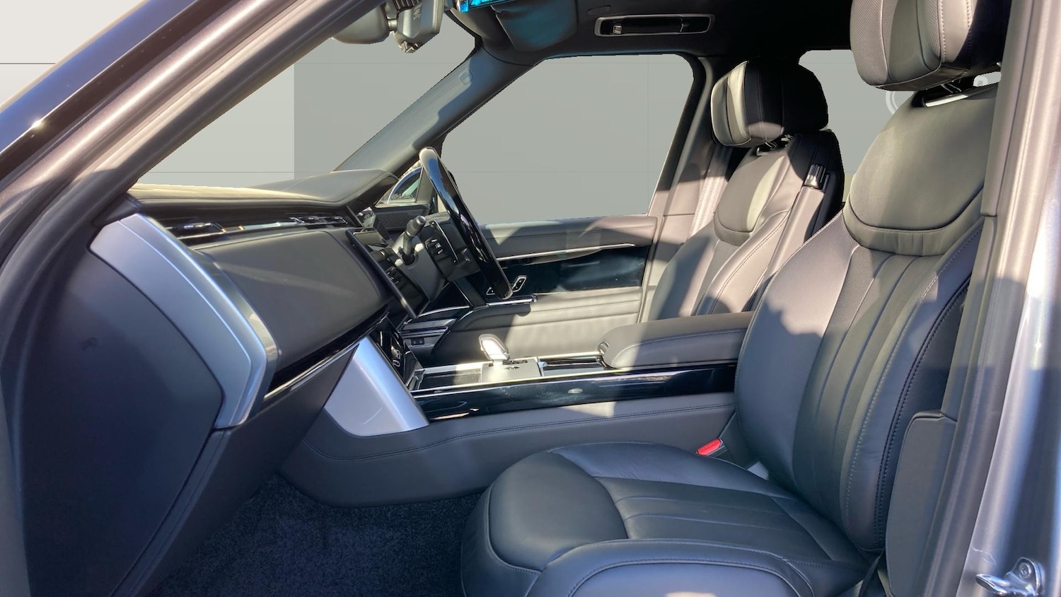 Used Land Rover Range Rover 2025 for sale - 77704252: Photo 3