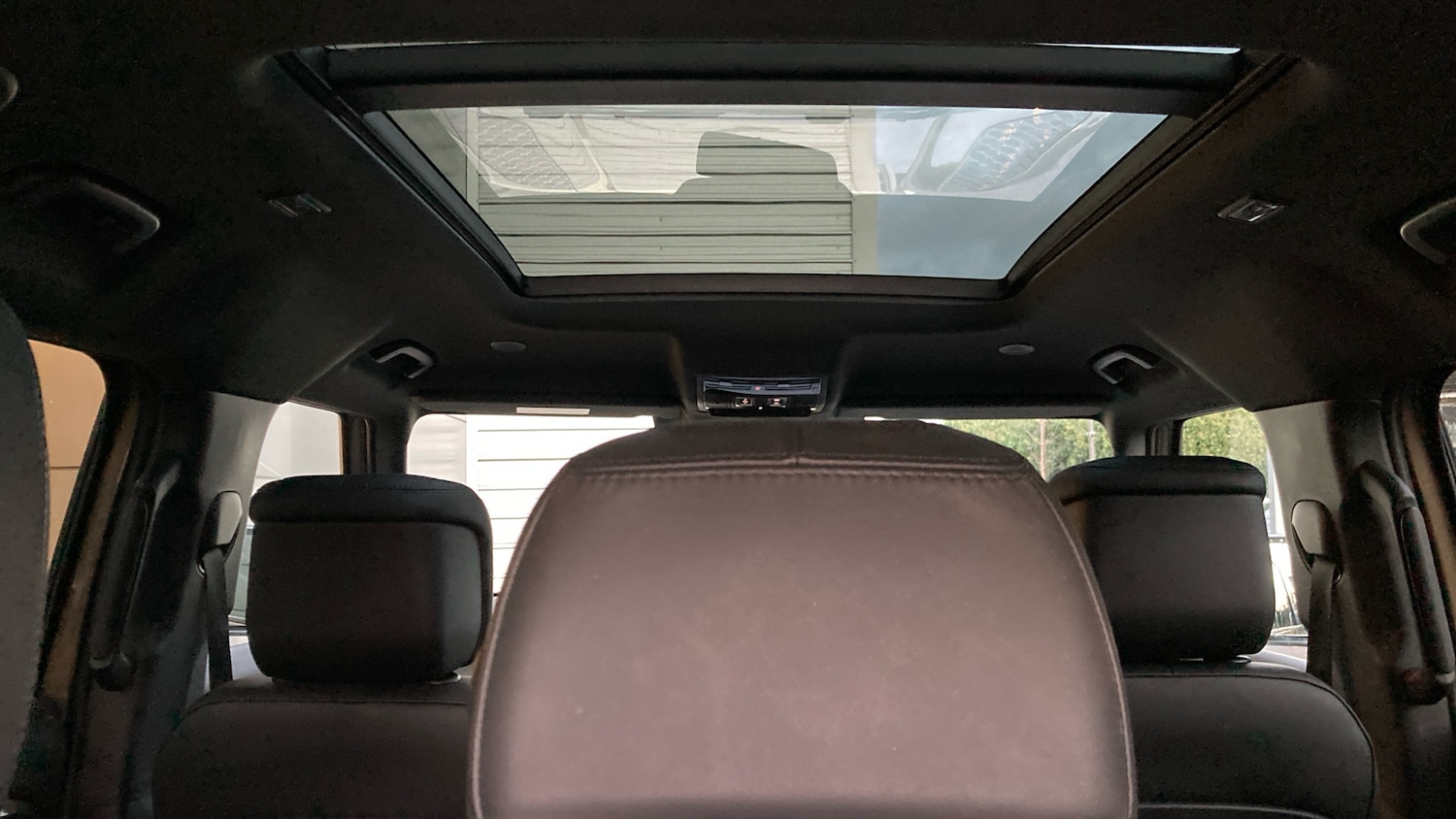 Used Land Rover Defender 2023 for sale - 76737936: Photo 24