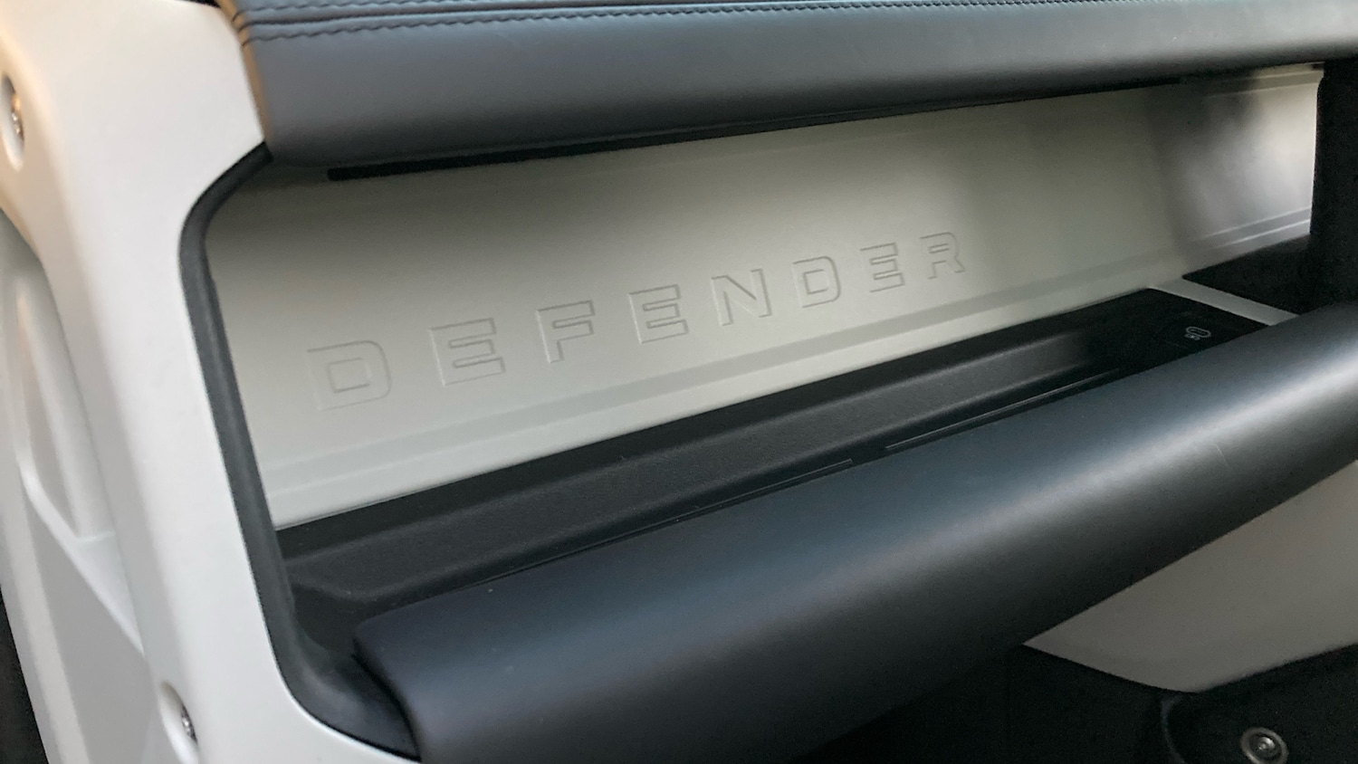 Used Land Rover Defender 2023 for sale - 76737936: Photo 36